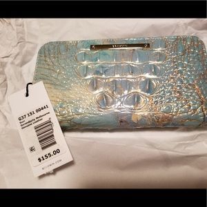 Brahmin Wallet